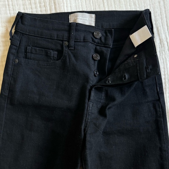 Everlane - The Authentic Stretch High-Rise Cigarette Jean; Size 27 in Black - Picture 3 of 7